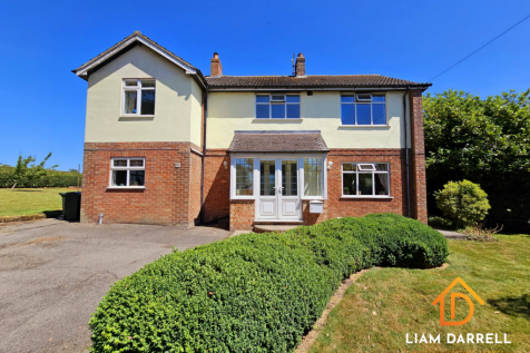 5 bedroom detached house for sale
