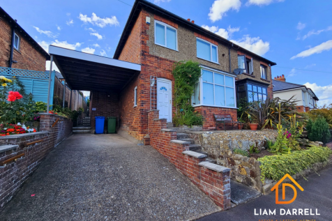 3 bedroom semi-detached house for sale