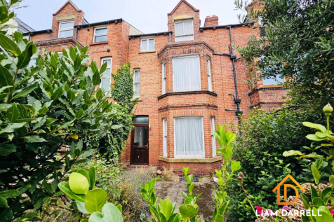 7 bedroom terraced house for sale