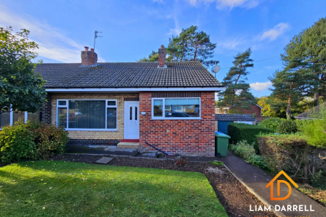 2 bedroom semi-detached bungalow for sale