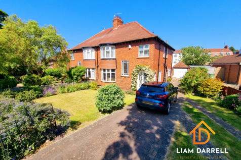4 bedroom semi-detached house for sale