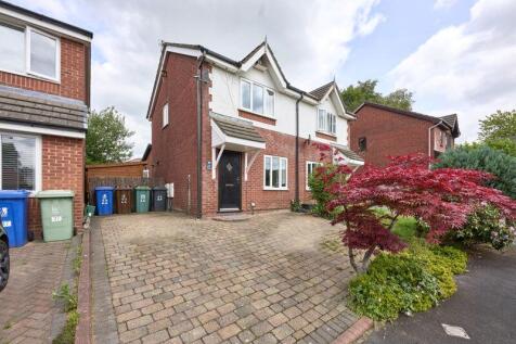 2 bedroom semi-detached house for sale