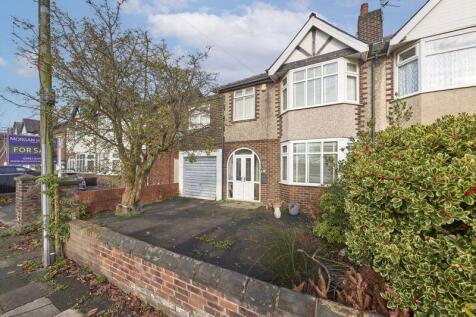 4 bedroom semi-detached house for sale