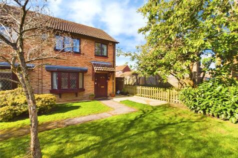 Peachey Drive, Thatcham, Berkshire, RG19 3 bed semi