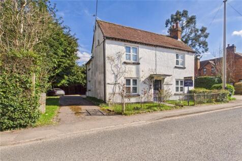 Newbury Road, Kingsclere, Newbury... 4 bed detached house for sale