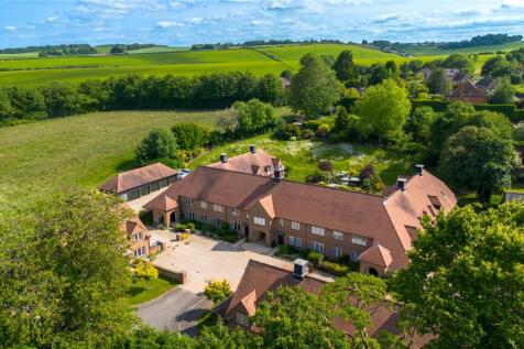 Hildesley Court, East Ilsley... 2 bed apartment for sale