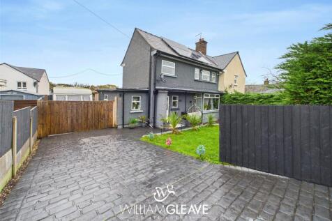 2 bedroom semi-detached house for sale