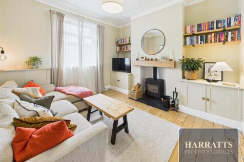 2 bedroom terraced house for sale
