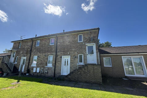 4 Riverside Gardens, Cronberry... 1 bed flat for sale