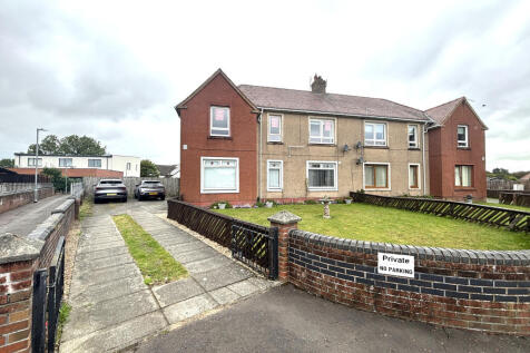 3 bedroom flat for sale
