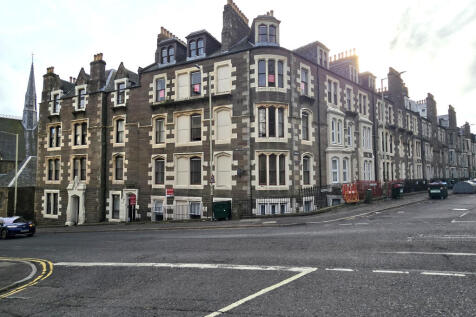 5 bedroom maisonette for sale