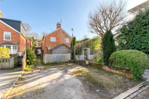 Exchange Road, Sunninghill, Ascot... 2 bed semi