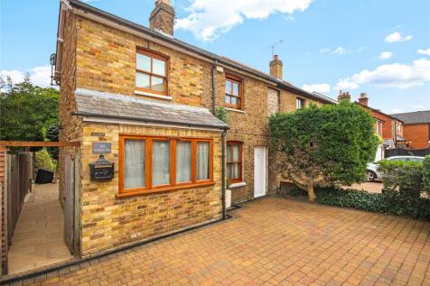 Course Road, Ascot, Berkshire, SL5 4 bed semi