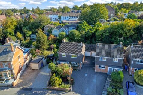 Lower Village Road, Sunninghill... 4 bed detached house for sale