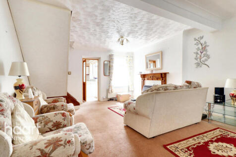 Llanover Road, Pontypool 2 bed terraced house for sale