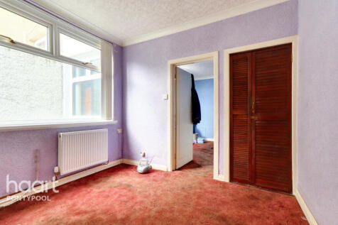 Twmpath Road, Pontypool 3 bed terraced house for sale