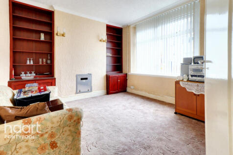 Twmpath Road, Pontypool 3 bed terraced house for sale