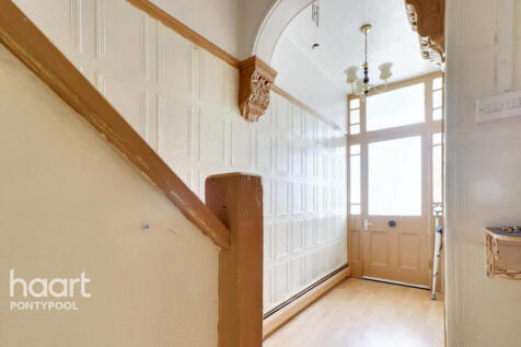 Cwmavon Road, Pontypool 4 bed terraced house for sale