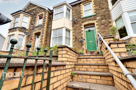 Cwmavon Road, Pontypool 4 bed terraced house for sale