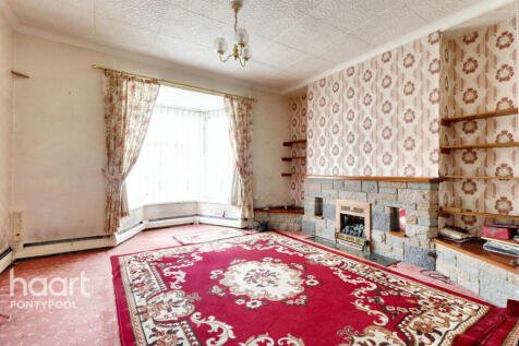 Cwmavon Road, Pontypool 4 bed terraced house for sale