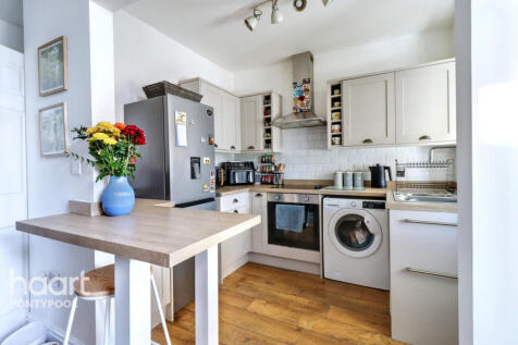 Llanover Road, Pontypool 2 bed terraced house for sale