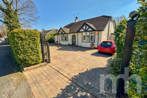 3 bedroom detached bungalow for sale