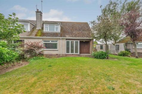 3 bedroom semi-detached bungalow for sale