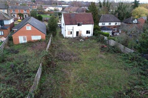Stanion Lane, Northamptonshire NN18 8 bed detached house for sale