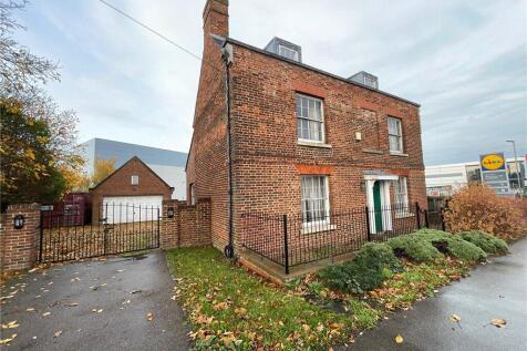 Great North Road, St. Neots PE19 4 bed detached house for sale