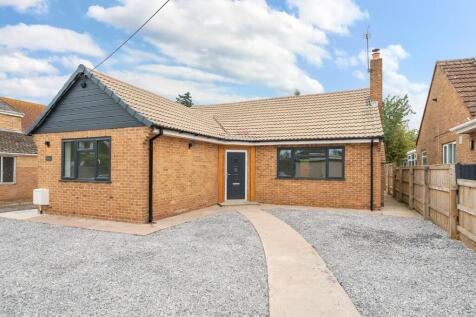 3 bedroom detached bungalow for sale