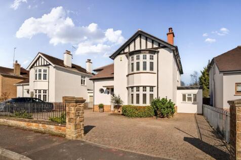 Clifford Avenue, Taunton TA2 4 bed detached house for sale