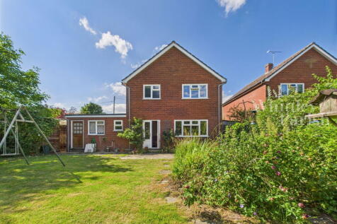 The Street, Norwich NR16 3 bed detached house for sale