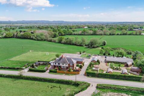6 bedroom house for sale