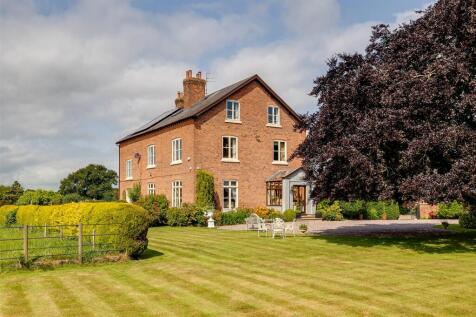 6 bedroom detached house for sale