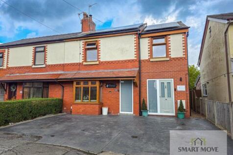 4 bedroom semi-detached house for sale