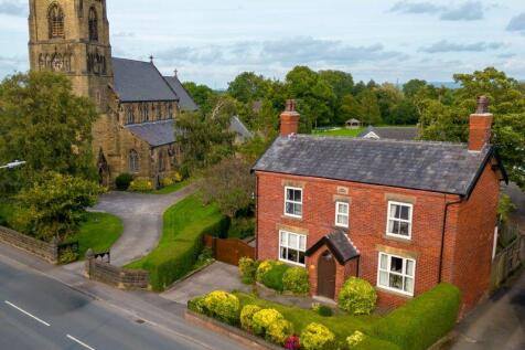 Church Road, Preston PR4 3 bed detached house for sale