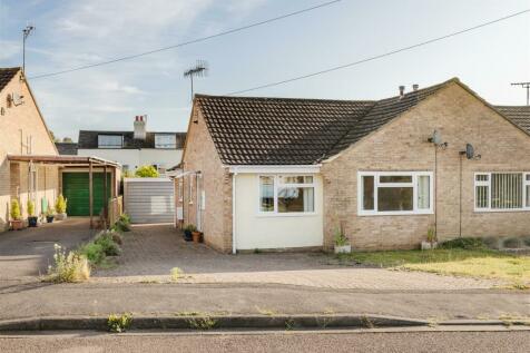 2 bedroom semi-detached bungalow for sale