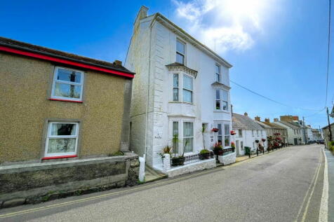 Turnpike Hill, Marazion TR17 4 bed semi