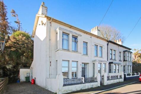 5 bedroom semi-detached house for sale