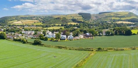 Detached house for sale