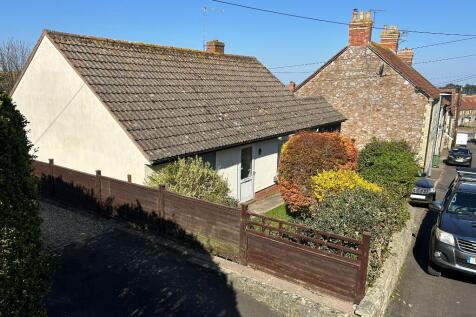 2 bedroom detached bungalow for sale