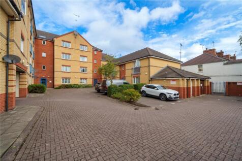 Brunswick House, Swindon SN1 1 bed apartment for sale