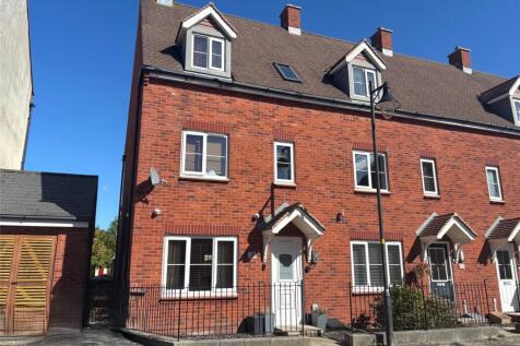 Deneb Drive, Swindon SN25 3 bed end of terrace house for sale