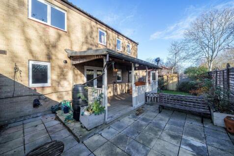 Godolphin Close, Swindon SN5 4 bed terraced house for sale