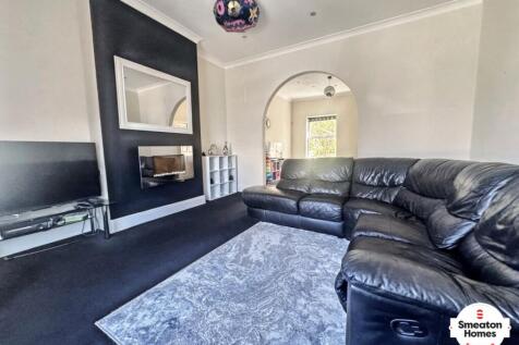 Plymouth, Devon PL2 4 bed end of terrace house for sale