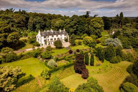 11 bedroom detached house for sale
