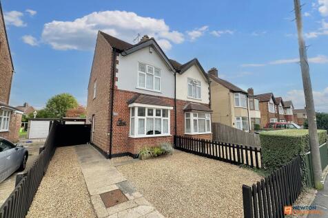 Garton End Road, Dogsthorpe... 3 bed semi