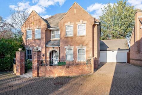 The Lawns, Walton, Peterborough, PE4 4 bed detached house for sale