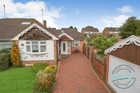 2 bedroom semi-detached bungalow for sale