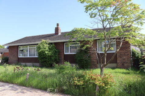 Henfield 4 bed detached bungalow for sale